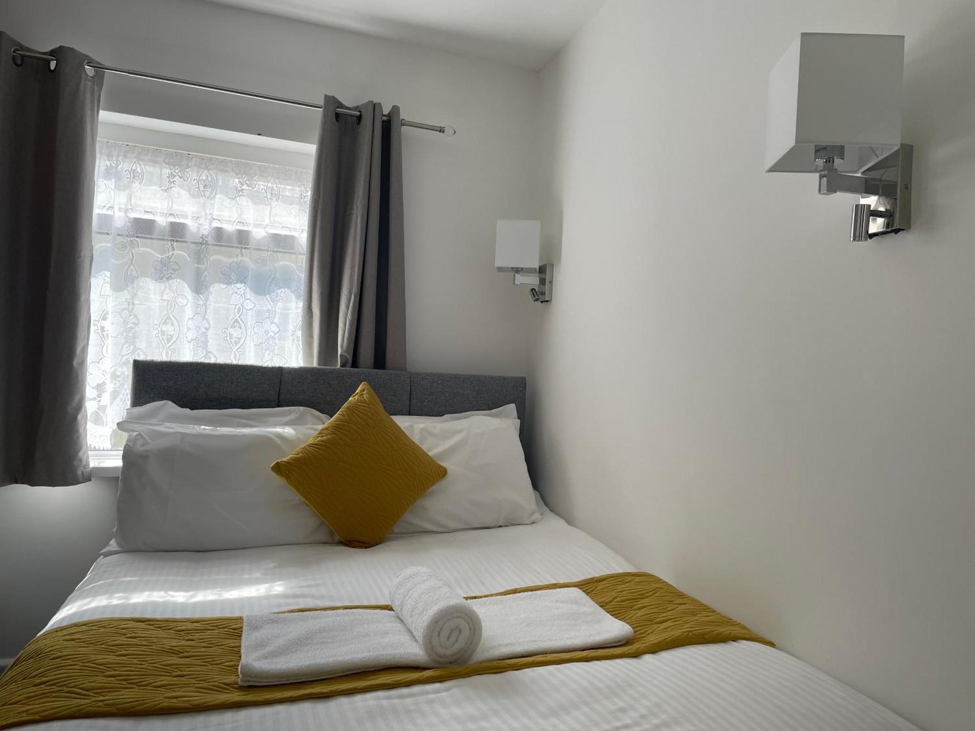 Station House Plymouth Hotel Eksteriør billede